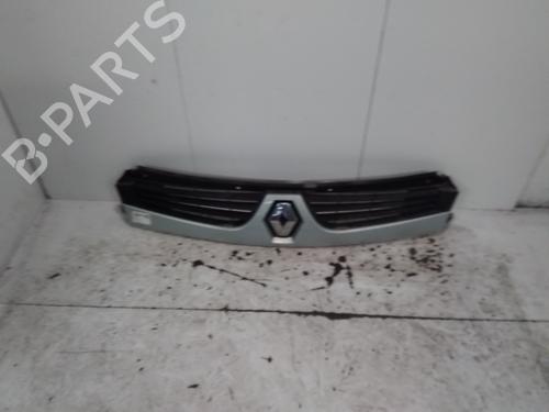 Grill Grill RENAULT MASTER II Van (FD) 2.5 dCi (FD01, FD02, FD21, FD22, FD31, FD32, FD3Y, FD71,... (120 hp) 15753721 15753721