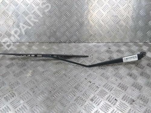 Used Front windshield wiper arm Front windshield wiper arm SUZUKI SWIFT III (MZ, EZ) 1.3 DDiS (RS413D) (69 hp) 14902837 14902837