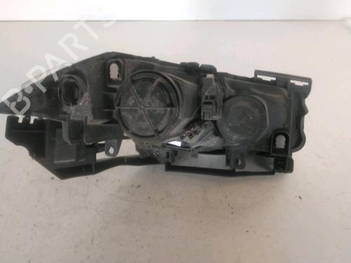 Faro izquierdo RENAULT MEGANE II (BM0/1_, CM0/1_) 1.5 dCi (BM1E, CM1E) (106 hp) 29578163