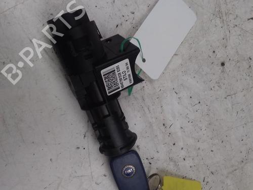 Clé de contact FIAT IDEA (350_) 1.3 D Multijet (70 hp) 15749105