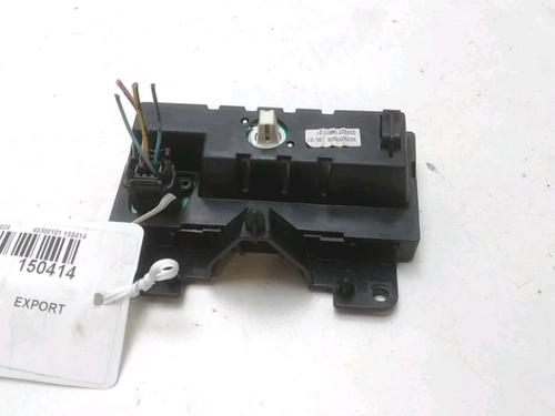 Used Display monitor PEUGEOT 206 Hatchback (2A/C) 1.4 i (75 hp) 23180930