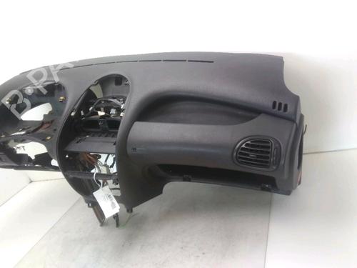 Used Dashboard Dashboard PEUGEOT 206 Hatchback (2A/C) 1.4 i (75 hp) 26463381 26463381