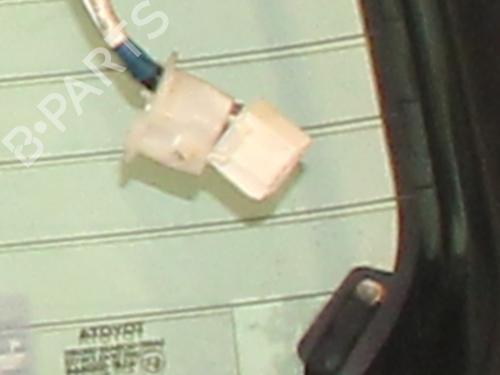 tailgate-toyota-yaris-_p9_-2005-2006-2007-2008-2009-2010-2011-2012-2013-2014-31302650 main image