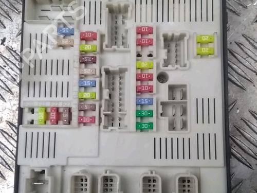 Used Fuse box Fuse box RENAULT MEGANE III Grandtour (KZ0/1) 1.5 dCi (KZ09, KZ0D, KZ1G, KZ29, KZ14, KZ1W, KZ10, KZ1F,... (110 hp) 13653214 13653214
