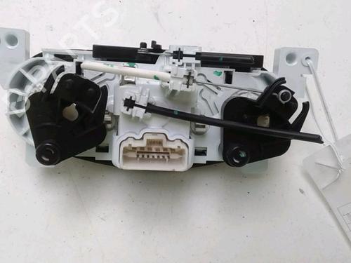 climate-control-dacia-sandero-ii-tce-90-b8m1-b8ma-b8ac-275105857r-2012-19702239 main image