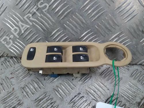 Used Left front window switch RENAULT MODUS / GRAND MODUS (F/JP0_) 1.6 (JP03, JP0B, JP0U, JP0Y, JP1G) (112 hp) 13081766