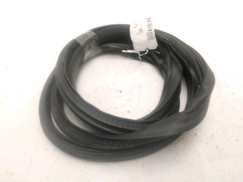 Used Rubber door seal RENAULT CLIO V (B7_) 1.5 Blue dCi 85 (B7AG) (86 hp) 28445876