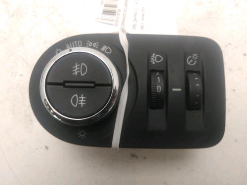 Used Headlight switch Headlight switch OPEL ZAFIRA TOURER C (P12) 1.6 CDTI (75) (136 hp) 23086591 23086591