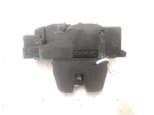 Used Tailgate lock CITROËN C3 III (SX) 1.5 BlueHDi 100 (SXYHYP, SXYHTU) (102 hp) 29551619