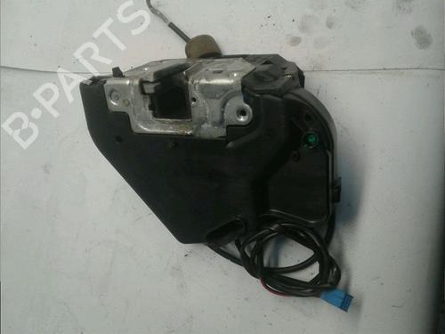 Højre bagtil lås Højre bagtil lås MERCEDES-BENZ C-CLASS (W203) C 200 CDI (203.007) (122 hp) 36486399 36486399