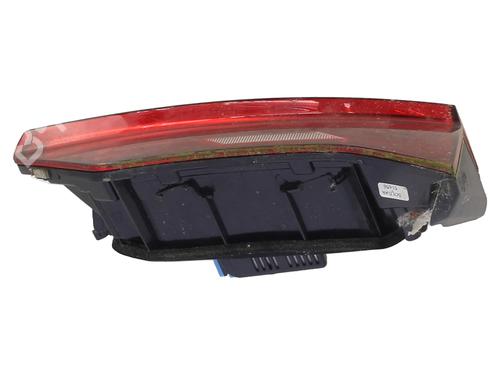 right-tailgate-light-vw-t-roc-a11-d11-2017-36681736 main image
