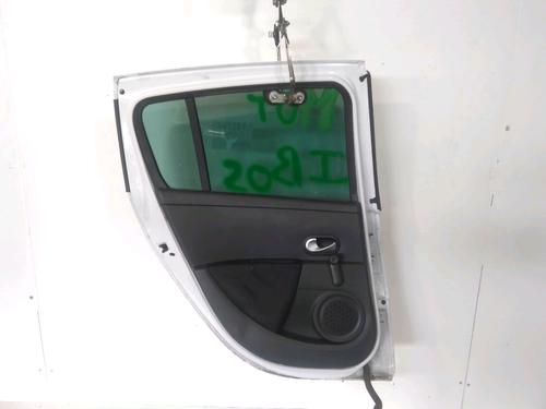 Puerta trasera izquierda RENAULT CLIO III (BR0/1, CR0/1) 1.5 dCi (C/BR0G, C/BR1G) (68 hp) 28121307