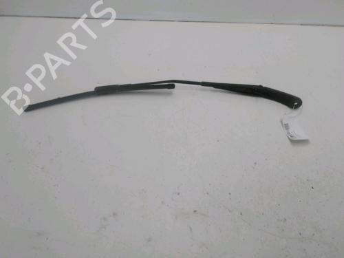 Used Front windshield wiper arm AUDI A1 Sportback (GBA) 30 TFSI (116 hp) 29622047