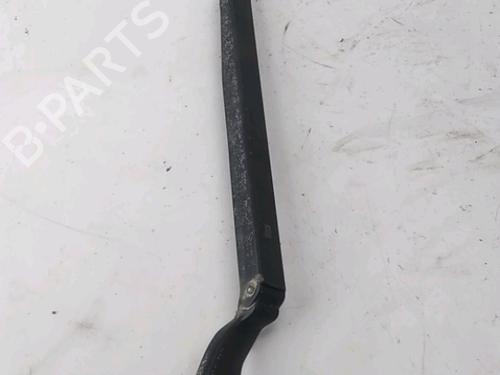Used Front windshield wiper arm Front windshield wiper arm 36894181 36894181