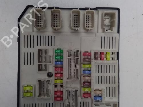 Used Fuse box RENAULT MEGANE III Hatchback (BZ0/1_, B3_) 1.5 dCi (BZ09, BZ0D, BZ1W, BZ29, BZ14) (110 hp) 15747915