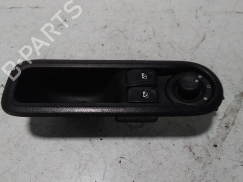 Used Left front window switch RENAULT CLIO III (BR0/1, CR0/1) 1.5 dCi (88 hp) 15755894