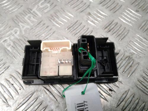 Used Mirror switch TOYOTA AVENSIS Estate (_T25_) 2.2 D-CAT (ADT251_, ADT251R) (177 hp) 13080959