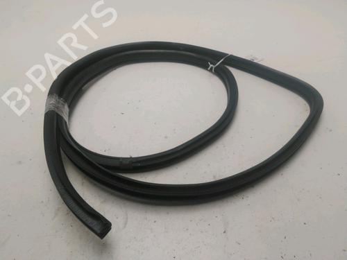 Used Rubber door seal NISSAN NOTE (E12) 1.5 dCi (90 hp) 23065520