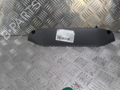 3º Stop 3º Stop FIAT PANDA (169_) 1.3 D Multijet 4x4 (169.AXC2A) (70 hp) 11518776 11518776