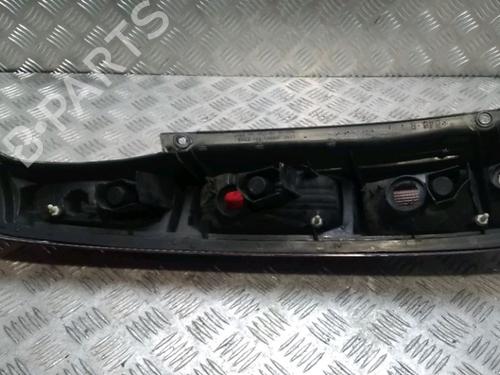 Used Right taillight NISSAN X-TRAIL I (T30) 2.2 Di 4x4 (114 hp) 16159899