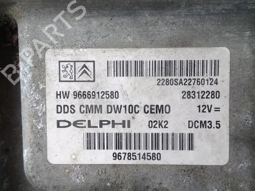 Used Engine control unit (ECU) Engine control unit (ECU) 35797273 35797273