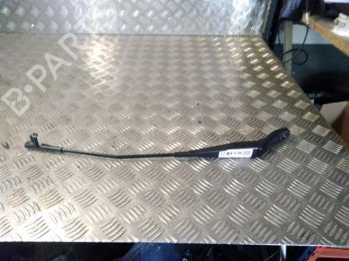 Used Front windshield wiper arm PEUGEOT 207 SW (WK_) 1.6 HDi (109 hp) 23181922