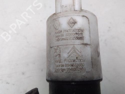 Used Washer pump Washer pump 15760476 15760476