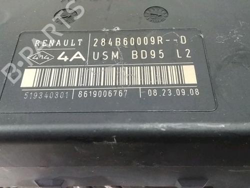 Used Fuse box RENAULT MEGANE III Hatchback (BZ0/1_, B3_) 1.9 dCi (BZ0N, BZ0J) (131 hp) 13078439