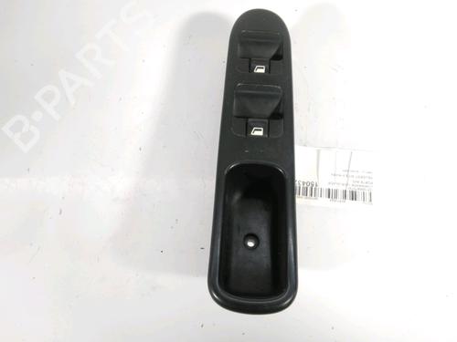 Used Left front window switch PEUGEOT 307 (3A/C) 2.0 HDi 90 (90 hp) 19090142