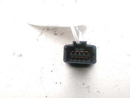 Used Warning switch RENAULT CLIO II (BB_, CB_) 1.2 (BB0A, BB0F, BB10, BB1K, BB28, BB2D, BB2H, CB0A,... (58 hp) 22399637