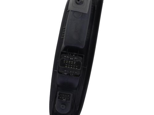 Used Left front window switch Left front window switch RENAULT CLIO II (BB_, CB_) 1.5 dCi (B/CB07) (65 hp) 33998344 33998344