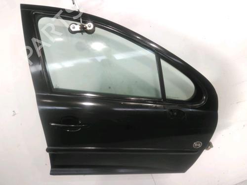 Used Right front door Right front door 30117855 30117855