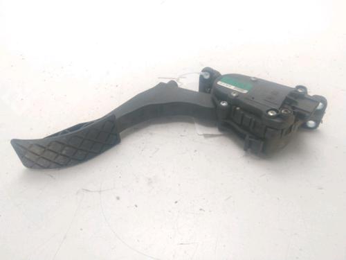 Used Pedal VW POLO V (6R1, 6C1) 1.6 TDI (90 hp) 24881727