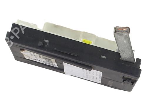 Used Fuse box Fuse box 17784106 17784106