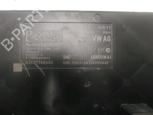 Sikringsdåse AUDI Q3 (F3B) 35 TDI (150 hp) 29577958
