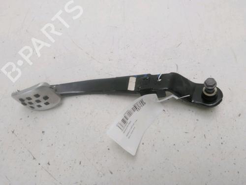 Used Break pedal RENAULT CAPTUR I (J5_, H5_) 0.9 TCe 90 (90 hp) 29601652