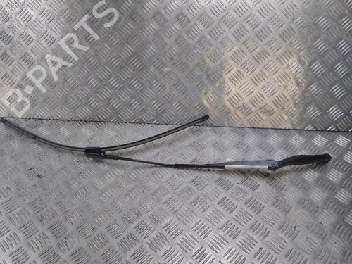 Used Front windshield wiper arm RENAULT CAPTUR I (J5_, H5_) 1.5 dCi 90 (J5N4, J5M5, J5MW, J5M6, J5AL, J5AJ) (90 hp) 14903335