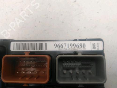 Used Fuse box Fuse box CITROËN C3 II (SC_) 1.0 VTi 68 (68 hp) 26311197 26311197
