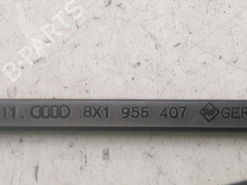 Used Front windshield wiper arm AUDI A1 (8X1, 8XK) 1.2 TFSI (86 hp) 28685654