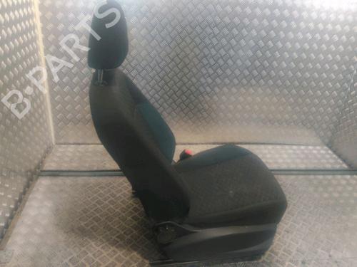 Used Right front seat VW POLO VI (AW1, BZ1, AE1) 1.0 TSI (95 hp) 15724002