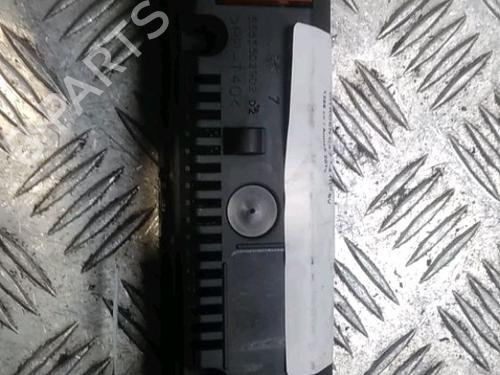 Used Display monitor Display monitor CITROËN C3 II (SC_) 1.4 HDi 70 (SC8HZC, SC8HR0, SC8HP4) (68 hp) 15953937 15953937