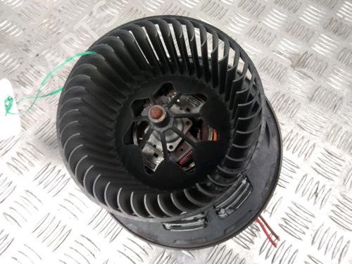 Used Heater blower motor BMW 1 (E81) 118 d (143 hp) 13399080