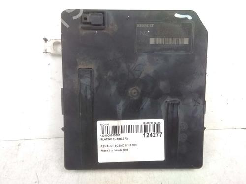 Used Fuse box Fuse box 15747924 15747924