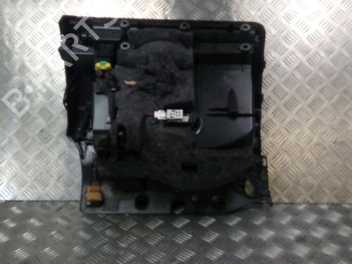 glove-box-audi-a4-b8-avant-8k5-20-tdi-7701063984-2007-2008-2009-2010-2011-2012-2013-2014-2015-2016-2017-13080354 main image