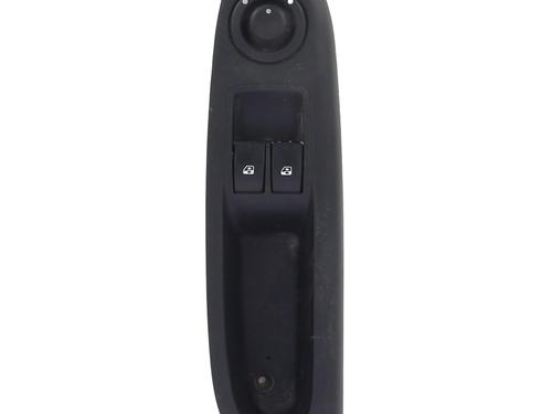 Used Left front window switch Left front window switch RENAULT CLIO II (BB_, CB_) 1.5 dCi (B/CB3M) (64 hp) 34641330 34641330