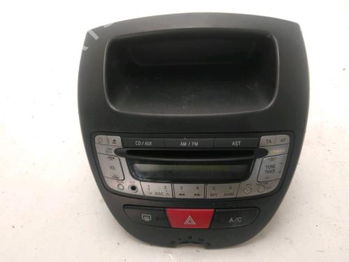 Bilradio PEUGEOT 107 (PM_, PN_) 1.0 (68 hp) 22247023
