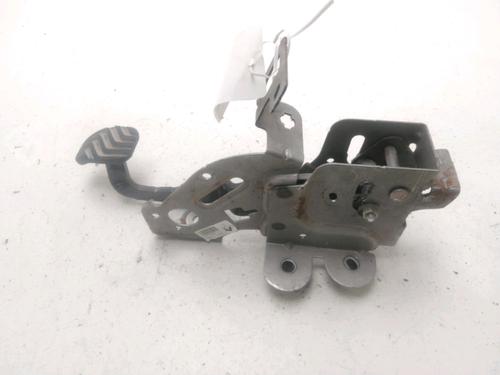 break-pedal-renault-megane-iv-hatchback-b9amn_-2015-28712571 main image
