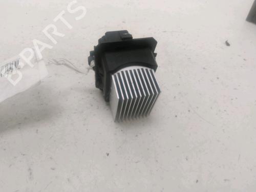 Used Heater resistor Heater resistor CITROËN C3 III Van (SX_, SY_) BlueHDi 100 (102 hp) 28086781 28086781