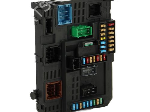 Fuse box CITROËN C4 CACTUS 1.2 THP 110 | BP36100699E1 - Image 6