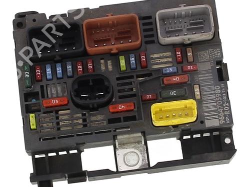 Used Fuse box CITROËN C5 III Break (RW_) 1.6 HDi 110 (RW9HZC) (109 hp) 31152048